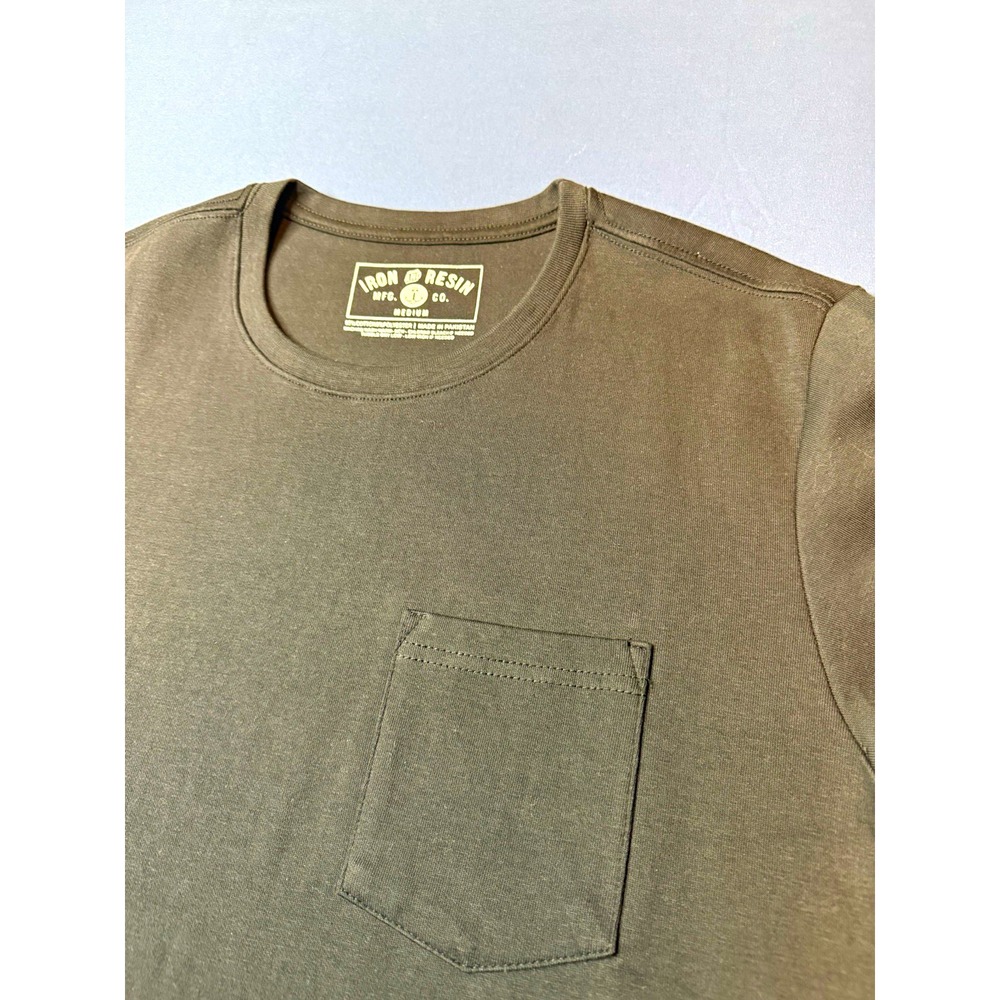 Iron and Resin Men's M Green Solid Crew Neck Short Sleeve Pocket Tee T-Shirt